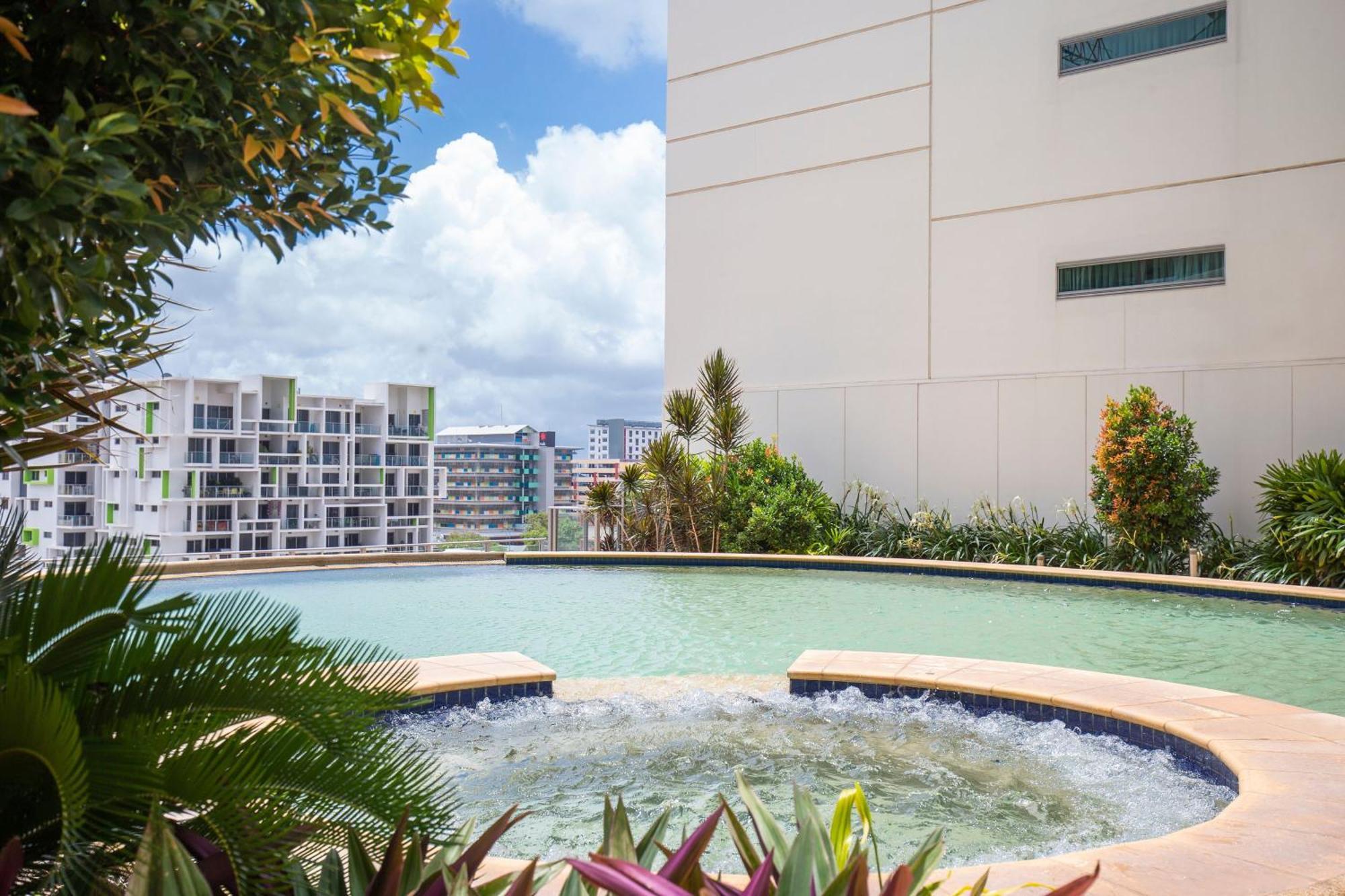 Mantra Pandanas Aparthotel Darwin Exterior foto